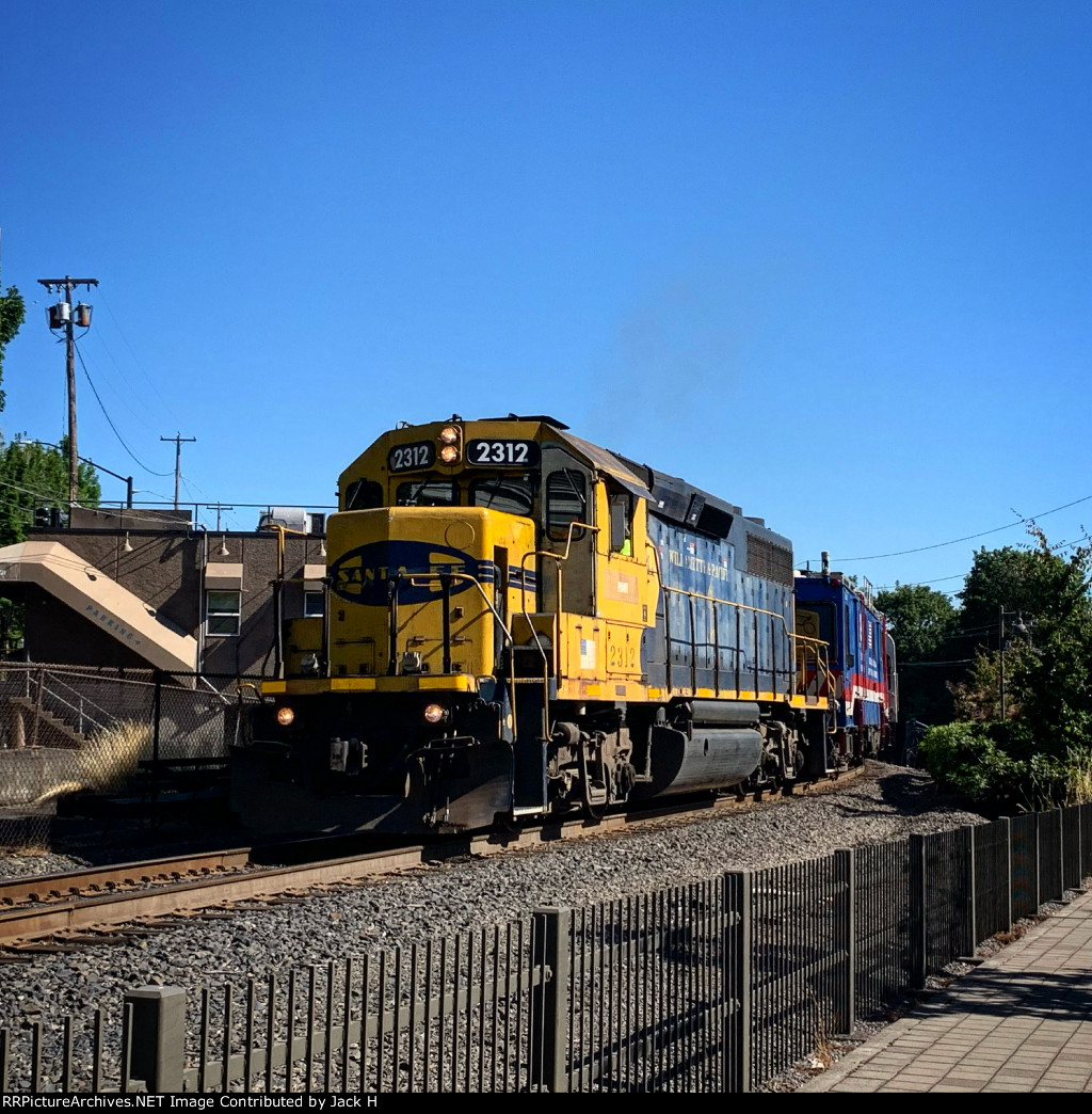 PNWR 2312 hauls a FRA train